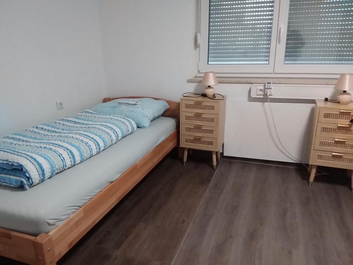 Nguyen Le 3 Schlafzimmer, 7 Bette,Dusche, 2 Wc , Kueche Ab 2 Uebernachtungen Neukirch  Exterior photo